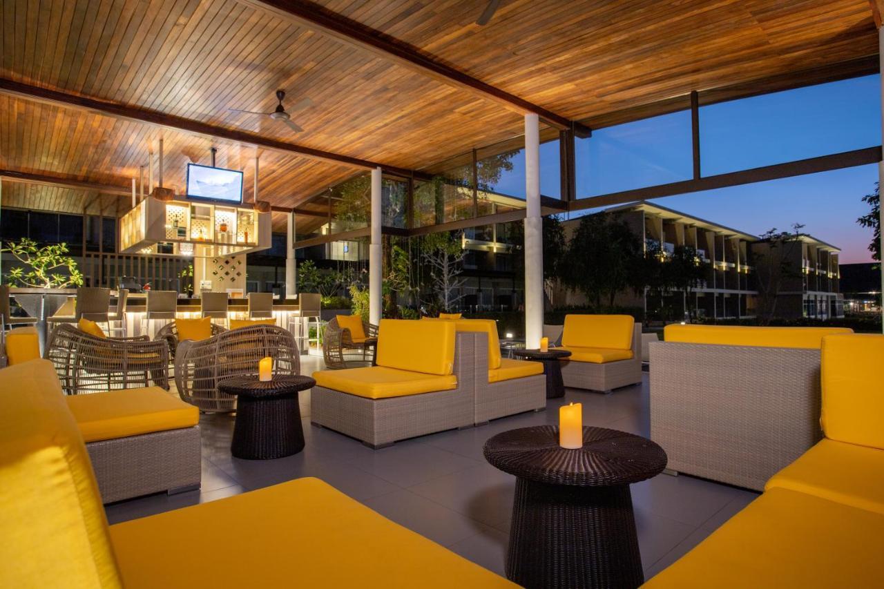 The Sands Khao Lak By Katathani - Sha Extra Plus Екстер'єр фото The bar at the rooftop lounge